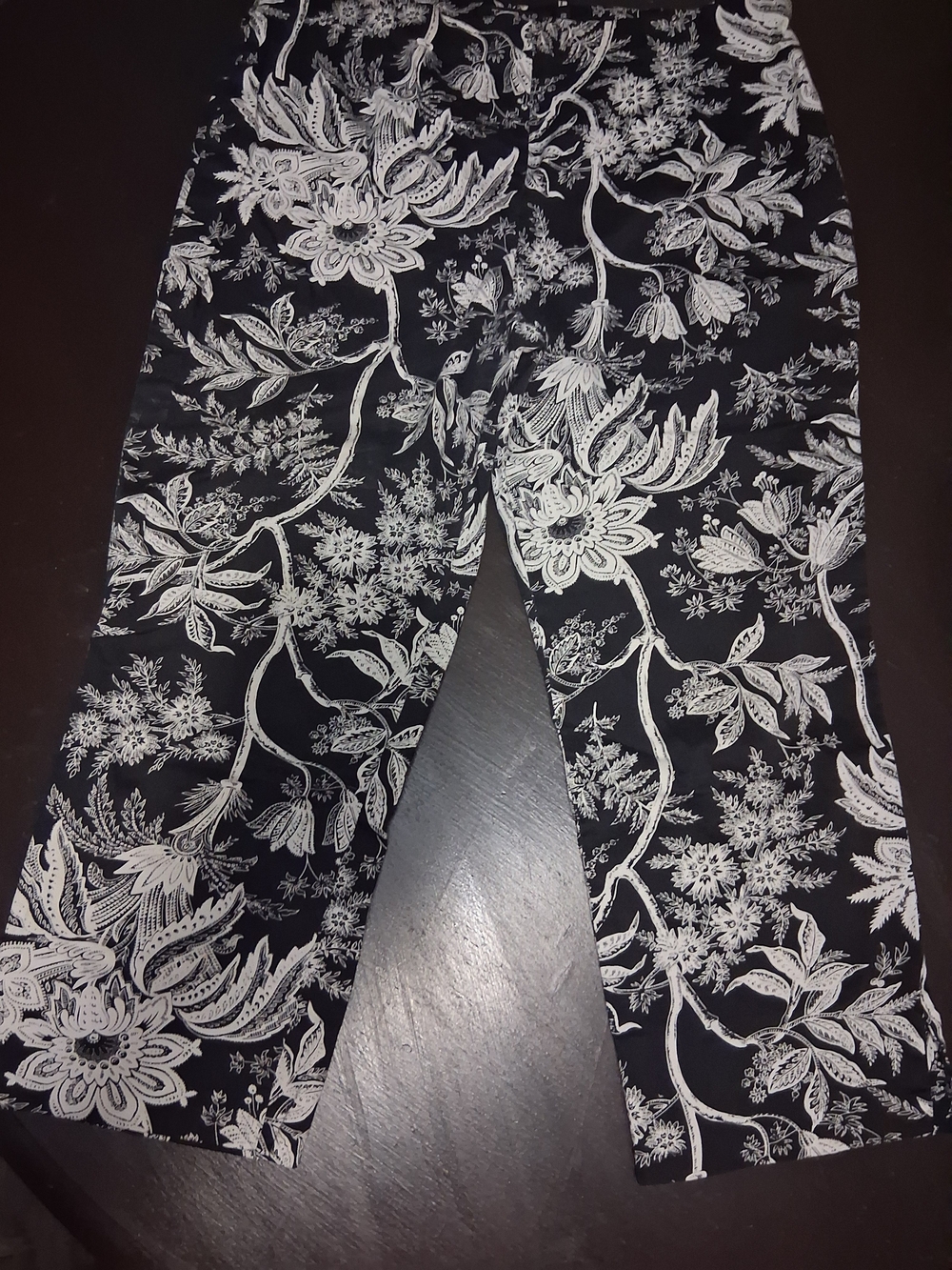 Tribal Black & White Floral Cropped Jeans